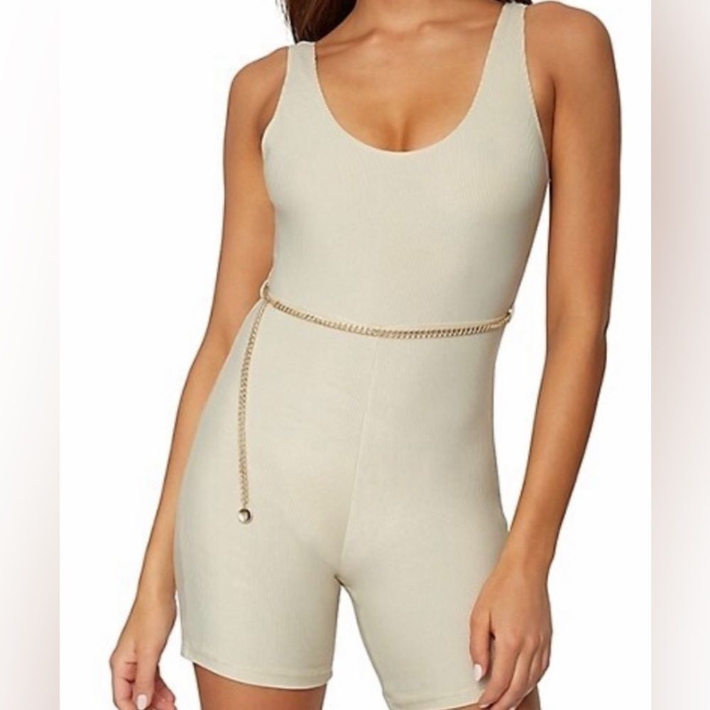 WeWoreWhat Scoop Ribbed Bodysuit Gold Chain Belt Khaki L Large NWOT